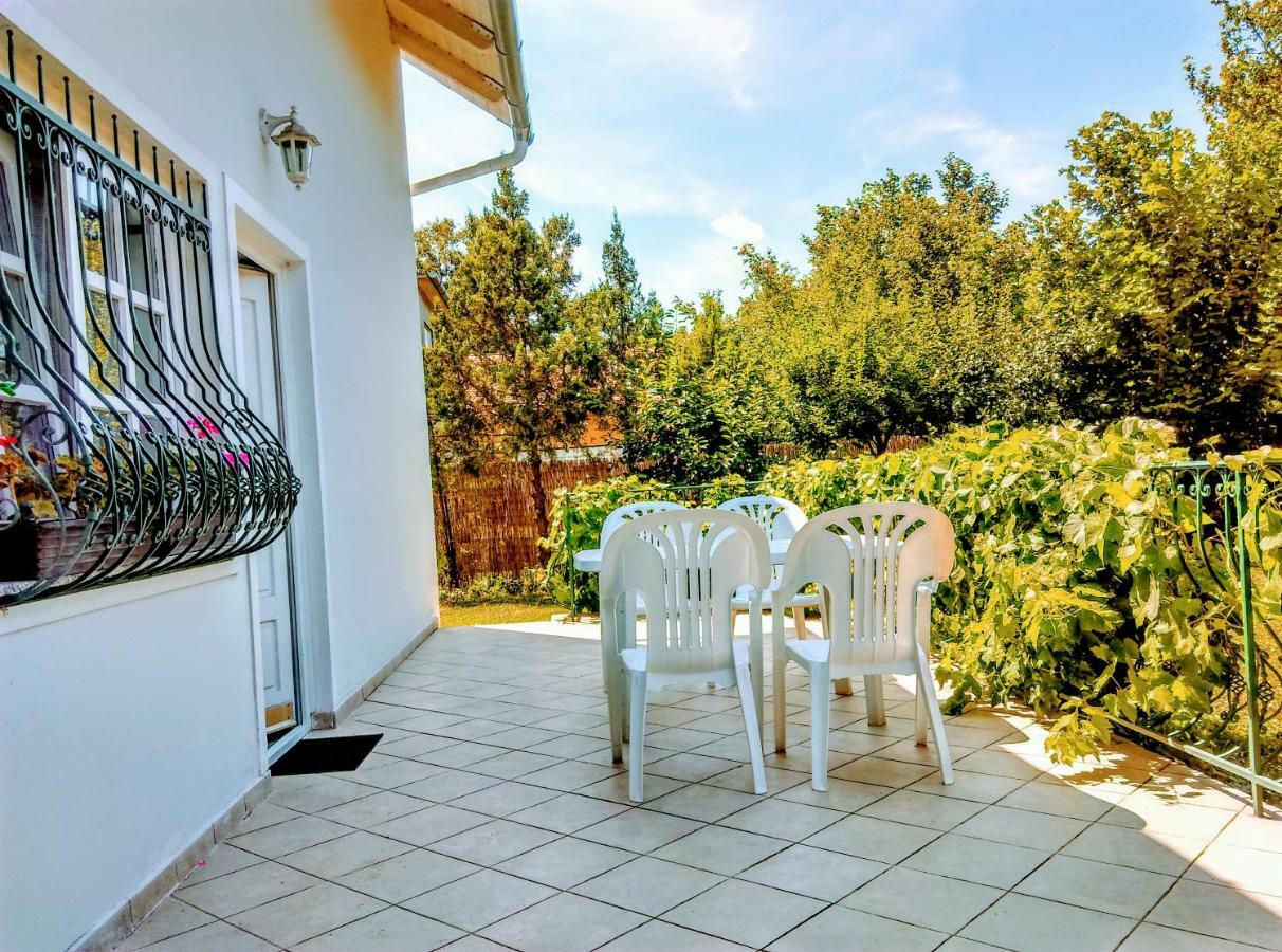Ferienwohnung Fesztival Nyaralohaz Zamárdi Exterior foto
